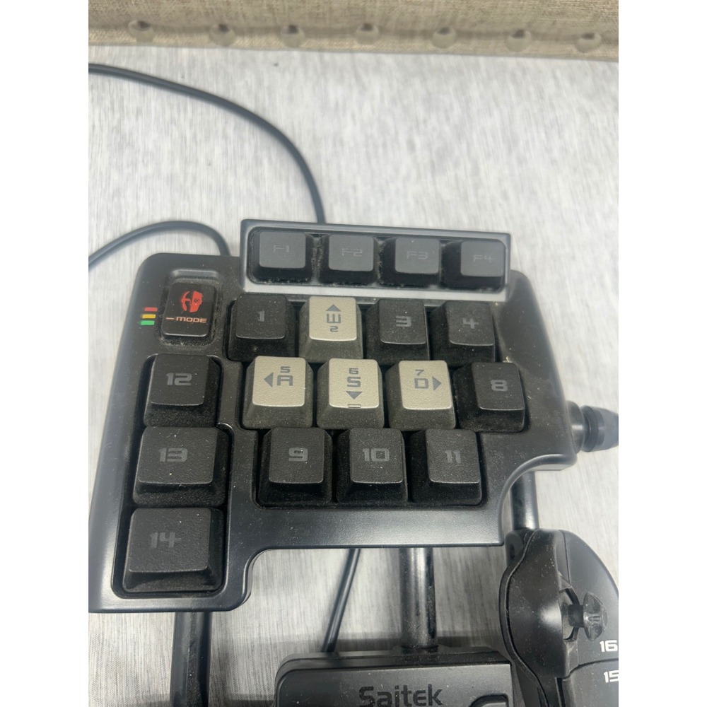 Saitek Cyborg Command Unit PC Gaming Keypad Programmable USB Wired Black CCU01 - Picture 3 of 6